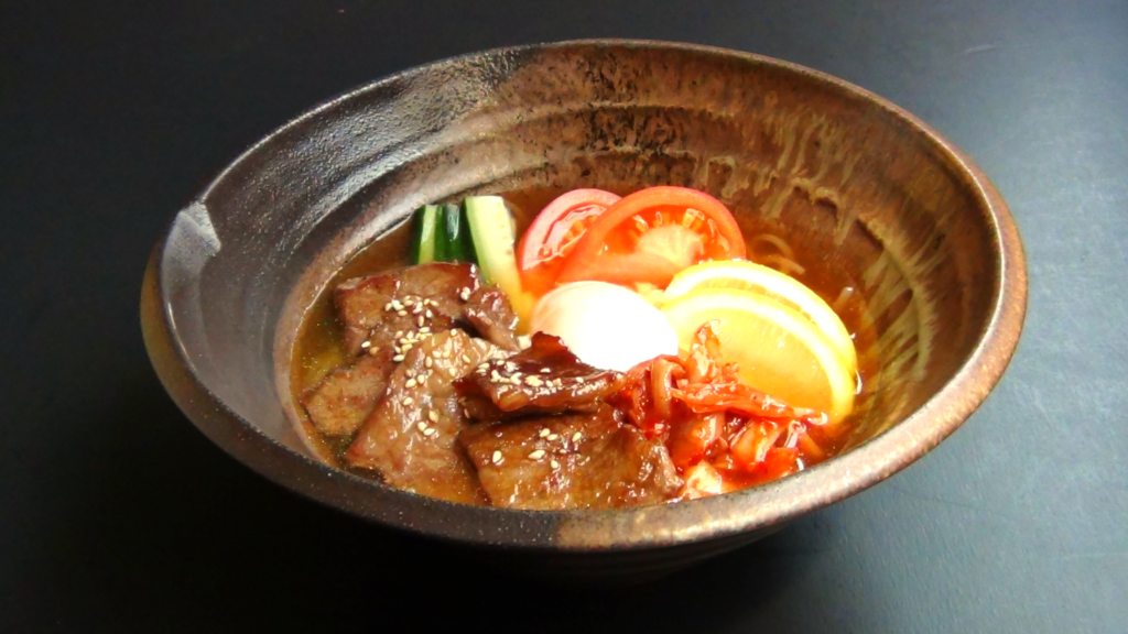 ぜいたく牛カルビ盛岡冷麺